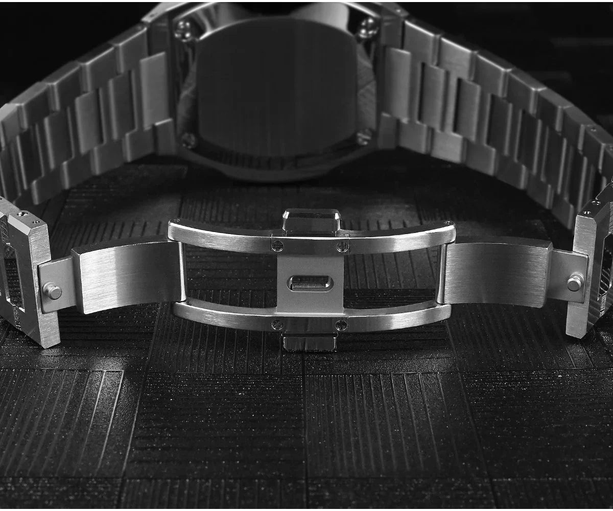 San Martin Nautilus MOD SN0075G 43mm Sw200 PT5000 Automatic AR Sapphire 20 ATM BGW - 9 - Tandorio Watches